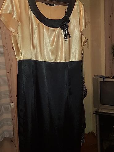 Paltar. 50 razmer. materiali stredc-atlas. chox gozel oturur. bir defe at lalafo.az Paltar. 50 razmer. materiali stredc-atlas. chox gozel oturur. bir defe