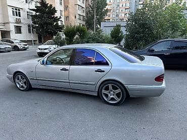 Nəqliyyat: Mercedes-Benz E-Class: 2.4 l | 1998 il Sedan — 3