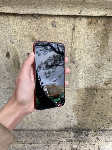 balaca ayfonlar: IPhone 11, 64 GB, Qırmızı, Simsiz şarj, Face ID, Zəmanət — 9