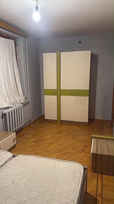 xalqlar dostluğu ev: 🏠 Kirayə verilir – İnşaatçılar metrosunun yaxınlığı 📍 Köhnə tikili — 4