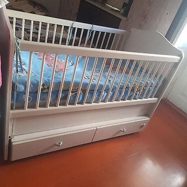 Oğlan və qız üçün, İşlənmiş, Dördbucaq, Beşik, Dəst ilə, Matras ilə, Yellənmə mexanizm ilə