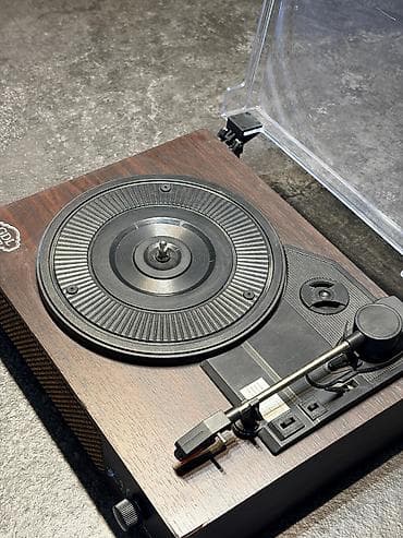 dj stand: 🎵 Retro Vinil Pleyer (Gramofon) – Bluetooth / AUX / Daxili Dinamik — 4