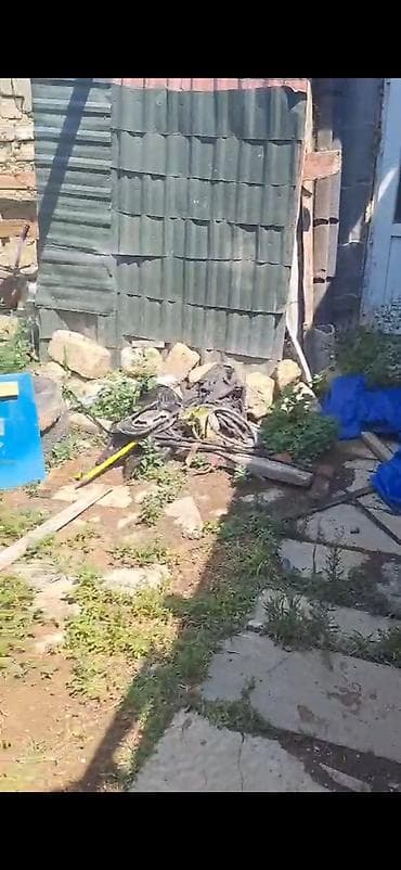 salyanda: Ev satilir 4 sotun icindedi 5 otaq 7 das kursunde tikilib yaninda — 3