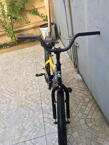 velo home: BMX tipli velosiped - Çərçivə: Qarşısı-qara, arxası-sarı rəngli — 2