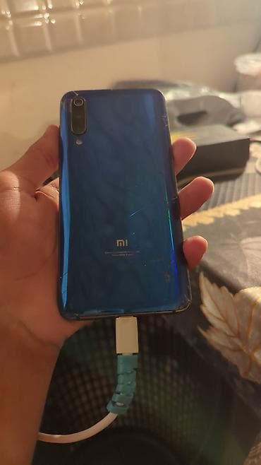 Xiaomi Mi 9, 64 GB, rəng - Göy, 
 İki sim kartlı, Face ID, Barmaq izi