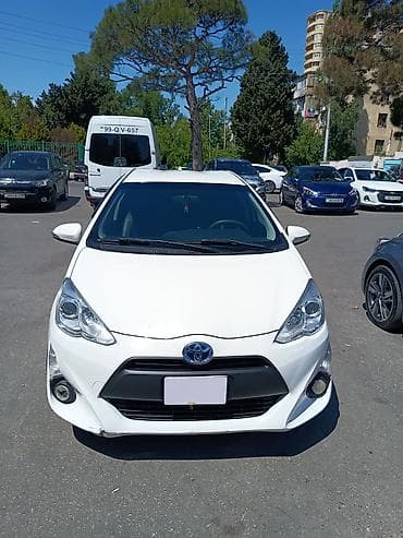 lexus 5 7: Toyota Aqua: 1.5 l | Hetçbek — 1