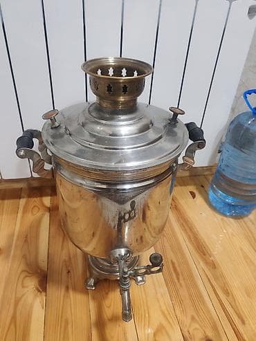 samovar satilir: 7 litir su tutur hec bir problemi yoxdu əla vəziyyətdədir qiyməti 220 — 1