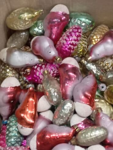 двери стеклянные: Первое фото по 4м.другие фото по 2м все игрушки стеклянные şüşə yolka — 9