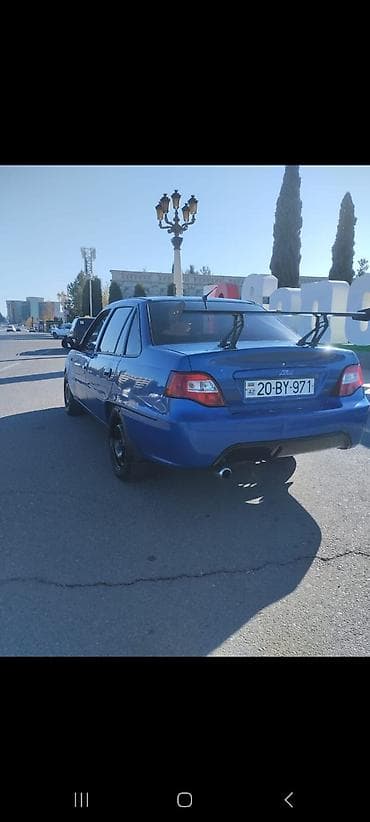 domkrat satisi: ZAZ Forza: 1.5 l | 2008 il 567000 km Sedan — 2