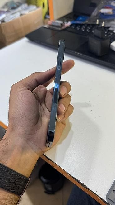 z fold 1: IPhone 12 Pro, 256 GB, Pacific Blue, Barmaq izi, Simsiz şarj, Face ID — 3