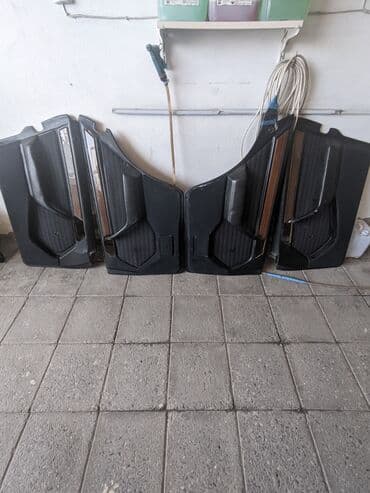 ford transit 2000: Sol ön, Mercedes-Benz Mercedes Ünvandan götürmə — 1