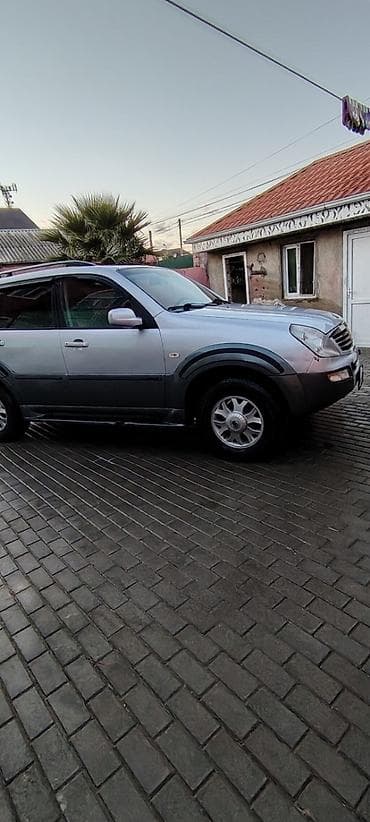 maşın rol: Ssangyong Rexton: 2.7 l | 2005 il 134876 km Ofrouder/SUV — 4