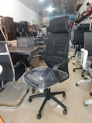 офисное кресло баку: Ofis kreslosu 
çatdırilma şəhər içi pulsuz
Qiymət 170 manat — 1