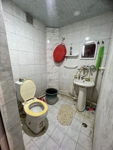 qəbələdə evlərin qiyməti: Şimali Qres qəsəbəsində 2 mərtəbəli binanın 1 mərtəbəsində 2 otaqlı 3 — 3