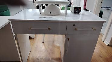 ELMİRA ♒️ Manikur masası 5 eded var az isdifade olunub Qiymet 100