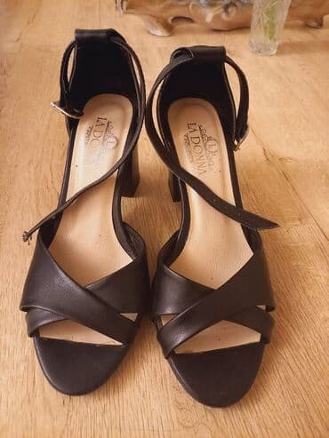 женские закрытые босоножки: Ölçü: 35, rəng - Qara, İşlənmiş — 2