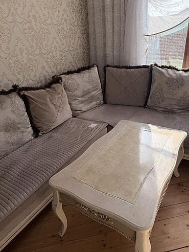 diz yağı: Künc divan, Qonaq otağı üçün, Açılmayan — 1