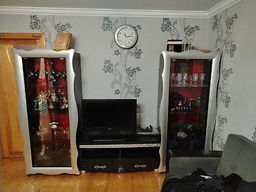 kupe şkaf: Qorka tv stend teze kimidi cox islenmeyib problemsizdi — 2