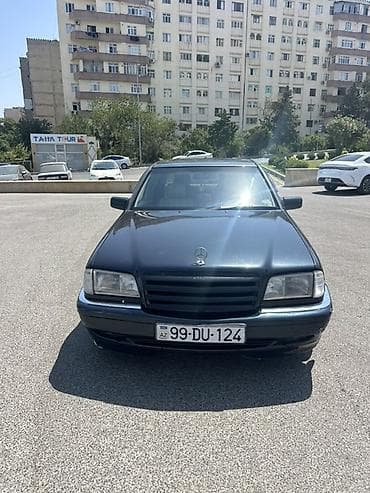 mercedes e class: C 180 avtomat karopka kondisioner lyuk peç işlekdir. 1999 cu il. Udar — 2
