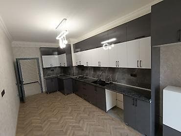 sovetskide satilan evler: 3 otaqlı, Yeni tikili, 98 kv. m — 2