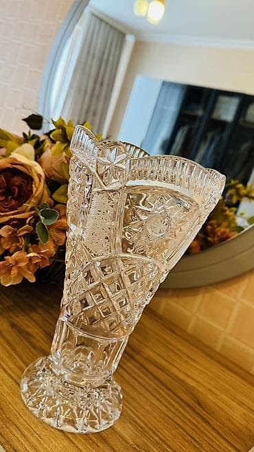 Bir vaza, Bogem şüşəsi