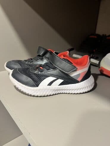 Dəstlər: Krossovka, Uniseks, 27, Reebok — 1