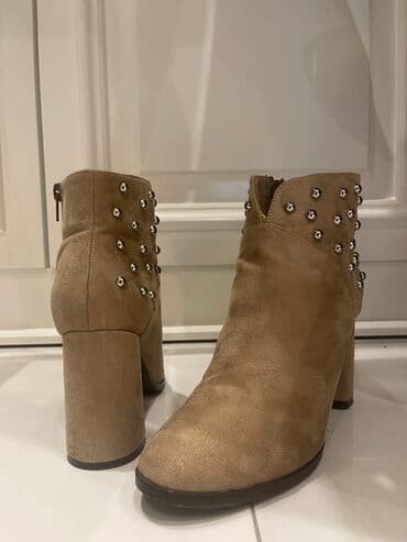 Ölçü: 38, rəng - Bej, İşlənmiş lalafo.az -da Ölçü: 38, rəng - Bej, İşlənmiş