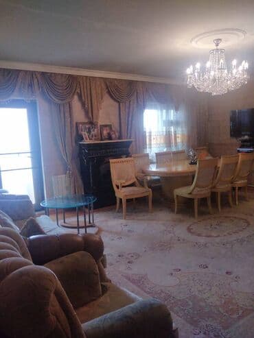 yeni guneslide 4 otaqlı evler: Bakı, 4 otaqlı, Köhnə tikili, 120 kv. m — 2