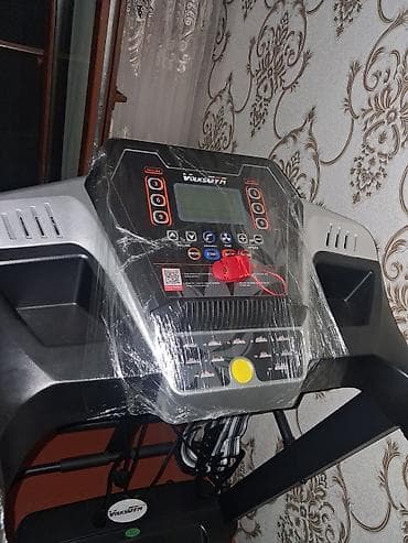 VolksGym qaçış trenajoru - Rəqəmsal konsol: sürət, məsafə, vaxt