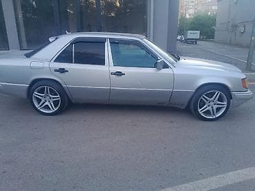şam disk 17: Mercedes-Benz W124: 2.2 l | 1993 il Sedan — 3