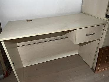 ders masasi: Düz masa, Polkasız, Siyirməli, Sadə laminat, Zəmanətsiz, Kredit yoxdur — 1