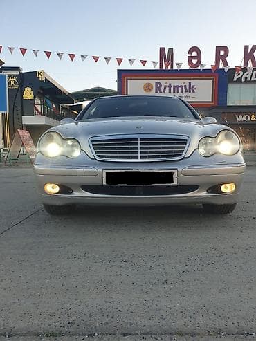 masin bazari az: Mercedes-Benz C-Class sedan - Korpus: sedan, gümüşü rəng - Kuzov — 3