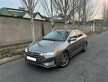 Hyundai Elantra: 2 l | 2020 il Sedan