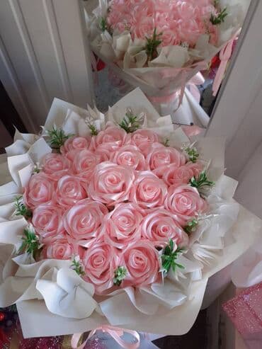 Digər bitkilər: Böyük gül buketi — 1