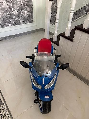 pive set: Motosikl alinib cox az surulub,qalib bagda,cox yaxwi veziyettedir. - — 3