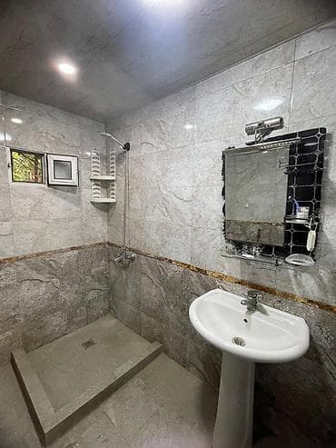 studio ev: Kirayə verilir: 3otaqlı və böyük mətbəx studio olan ayrıca həyət evi — 8