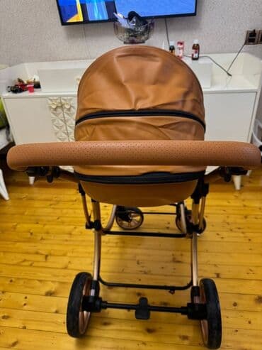 quatro mini uşaq arabaları: Klassik gəzinti arabası, Kidilo, İşlənmiş, Cins: Oğlan, Yaş: 1-6 ay, Ünvandan götürmə — 3