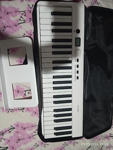 Musiqi alətləri: Ağ rəngli rəqəmsal piyano/klaviatura - 88 klavişli portativ model — 4