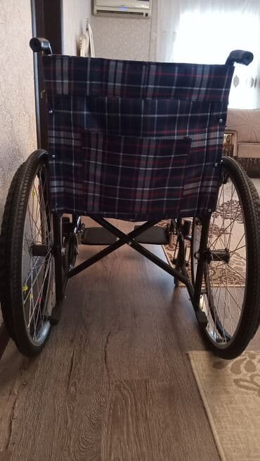 Təkərli əlil arabası - Yüngül və möhkəm metal karkas - Böyük arxa