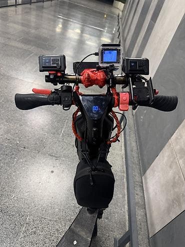 az dili hedef: Elektrik samokat 10", > 1000 Vt, 36 - 45 km/s — 3