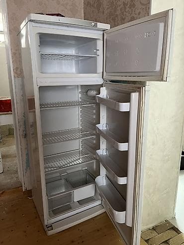 xaladelnik satiram: 2 qapılı Indesit Soyuducu Satılır, rəng - Ağ — 5