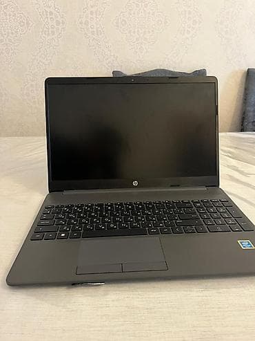 HP noutbuk – 15.6" ekranlı, qara korpus. Xüsusiyyətlər: - Ekran