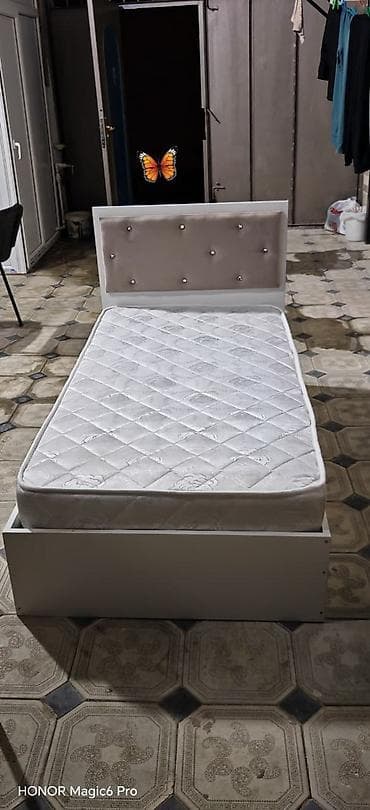 İşlənmiş, Təknəfərlik çarpayı, Matras ilə