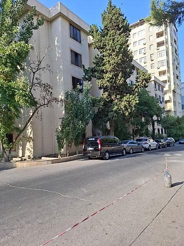 studio menziller: Seherin merkezinde. 28 may metrosunun teze cixisina 5 deqiqelik — 1