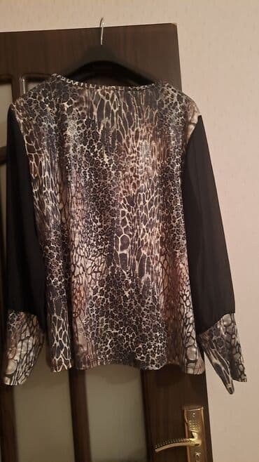 qara kofta modelleri: Darkwin firmasina mexsus qadin koftasi satilir.yeni kimidir.xl yazilib — 2