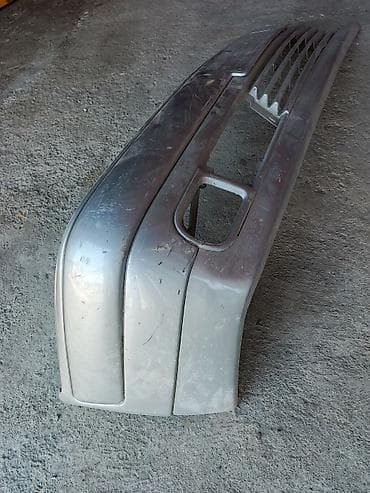 Arxa, Mercedes-Benz 210, 1998 il, Almaniya