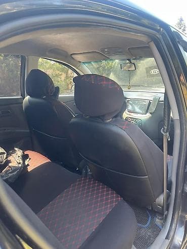 mitsubishi lancer evolution: Kia Rio hatchback - Korpus: 5 qapılı hatchback, qara rəng - Mühərrik — 6