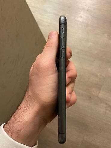 apple mac: IPhone 11, 64 GB, Qara, Face ID — 5