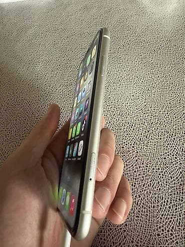 iphone se3: IPhone 11, Ağ — 4