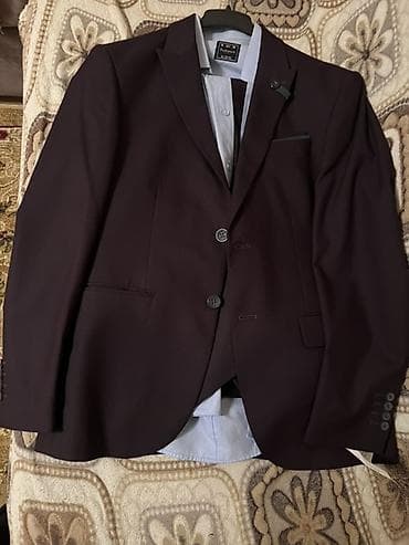 3 hissəli kişi kostyumu – şərab-bənövşəyi rəng - Dəst: pencək + jilet lalafo.az -da 3 hissəli kişi kostyumu – şərab-bənövşəyi rəng - Dəst: pencək + jilet